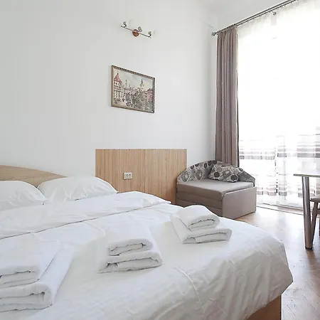 Apartment Doroshenka 29 *