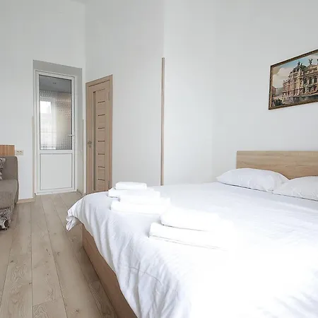 Apartment Doroshenka 29 Lviv