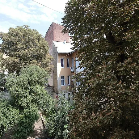 Doroshenka 29 Lviv